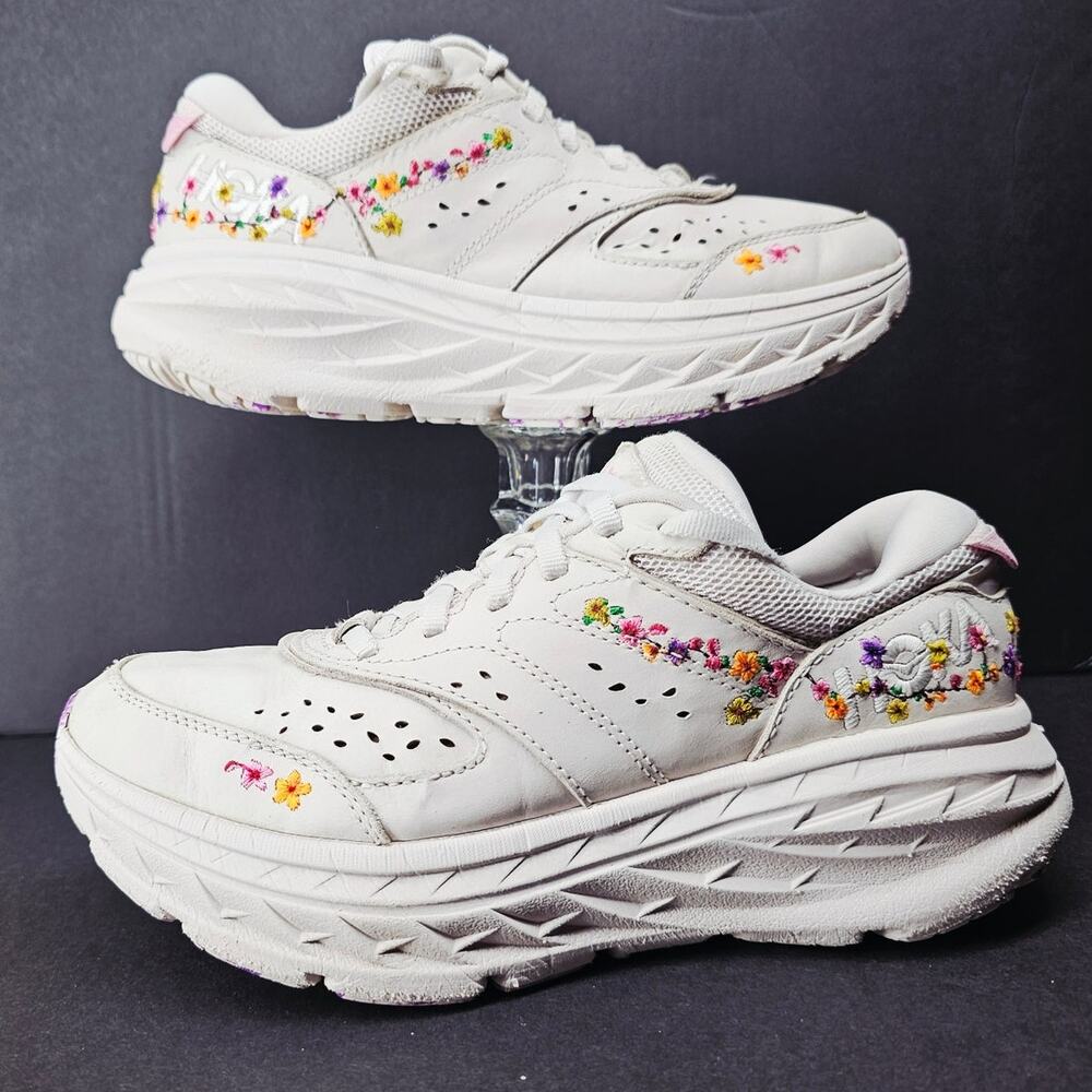 Hoka Women 5.5 Comfy footwear